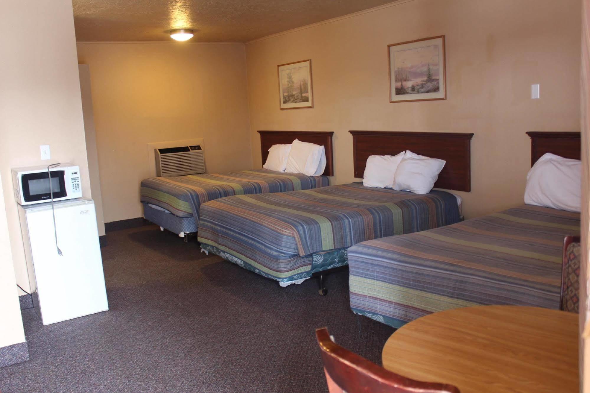 Juniper Motel Мадрас Экстерьер фото